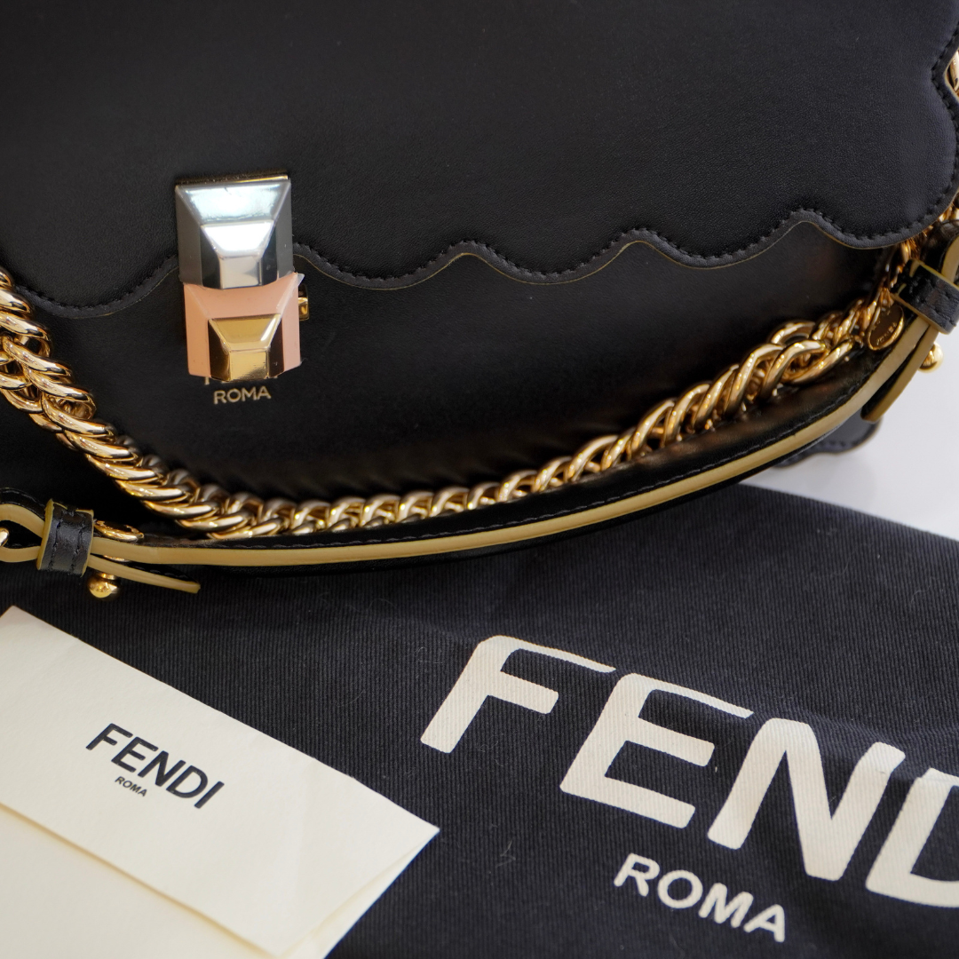 Fendi Kan I Scallop MM